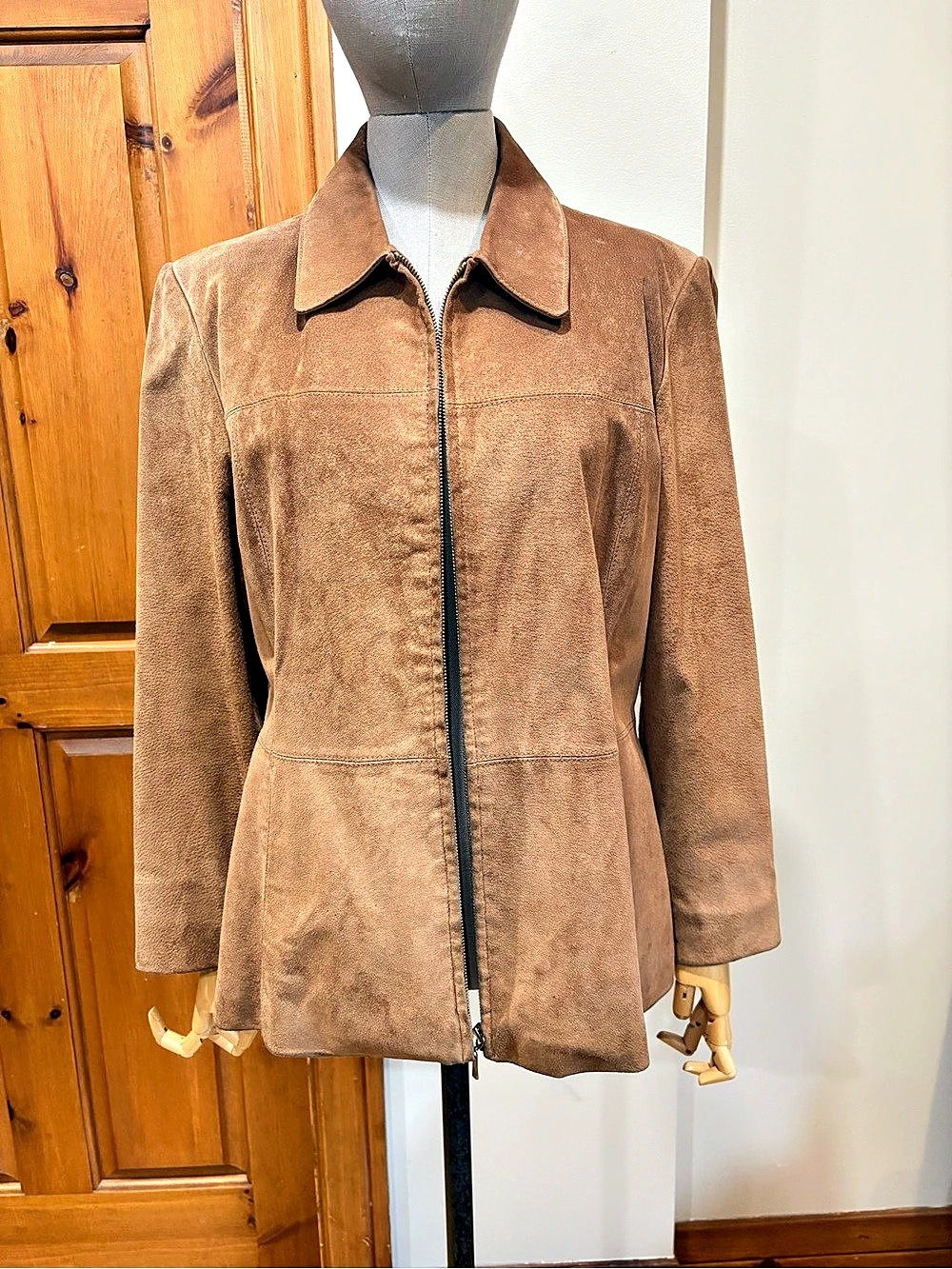EMC genuine Suede Leather Jacket in Brown Size Large